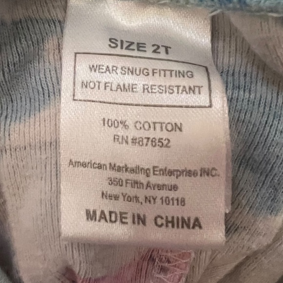 2T Girls Baby Shark Pajamas, Set of 2 Pajamas - Picture 4 of 7